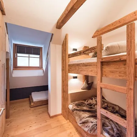 Apartment Pepi's Schattwald